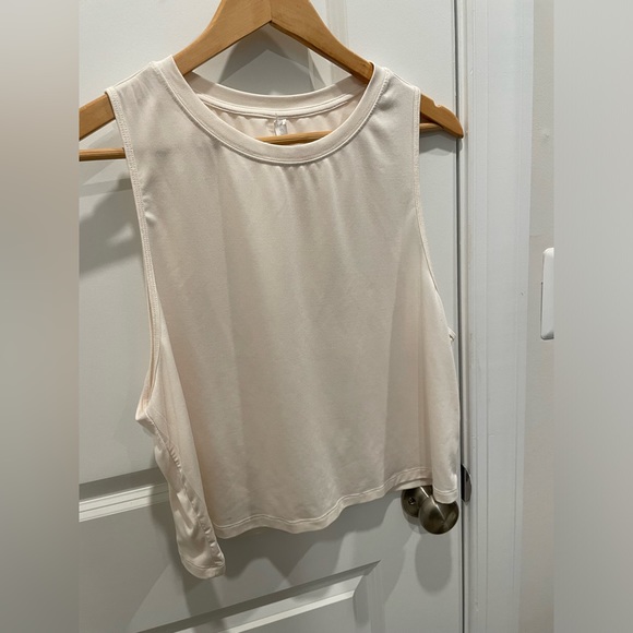 Fabletics Dry-Flex Muscle Tank Sz L in Cream - Picture 5 of 7